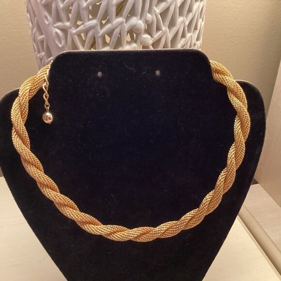 Goldtone Woven Mesh Choker Style Necklace - Picture 8 of 8